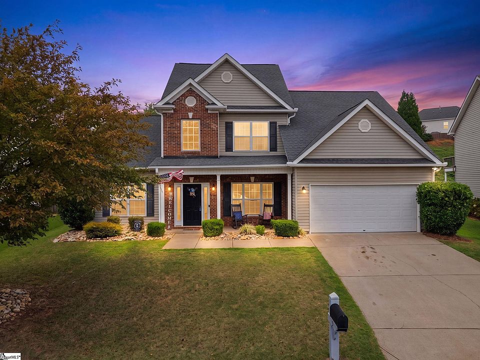1st image of 5 Hollander Dr