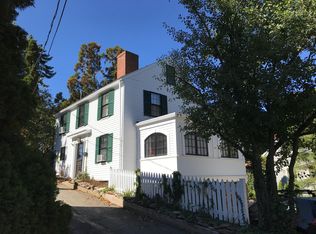 1 Nicholson Hl, Marblehead, MA 01945