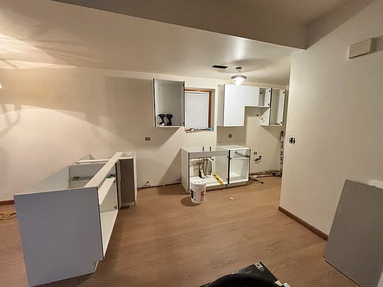 1741 W Nelson St #G — Photo 17
