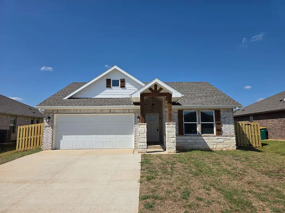 8760 Sunspire Ln