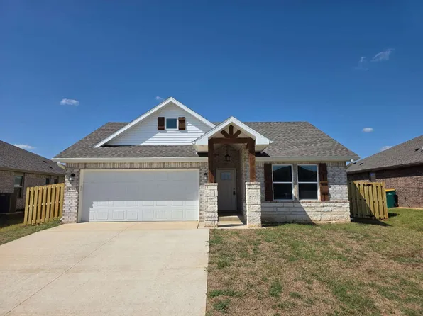 8760 Sunspire Ln, Centerton, AR 72719