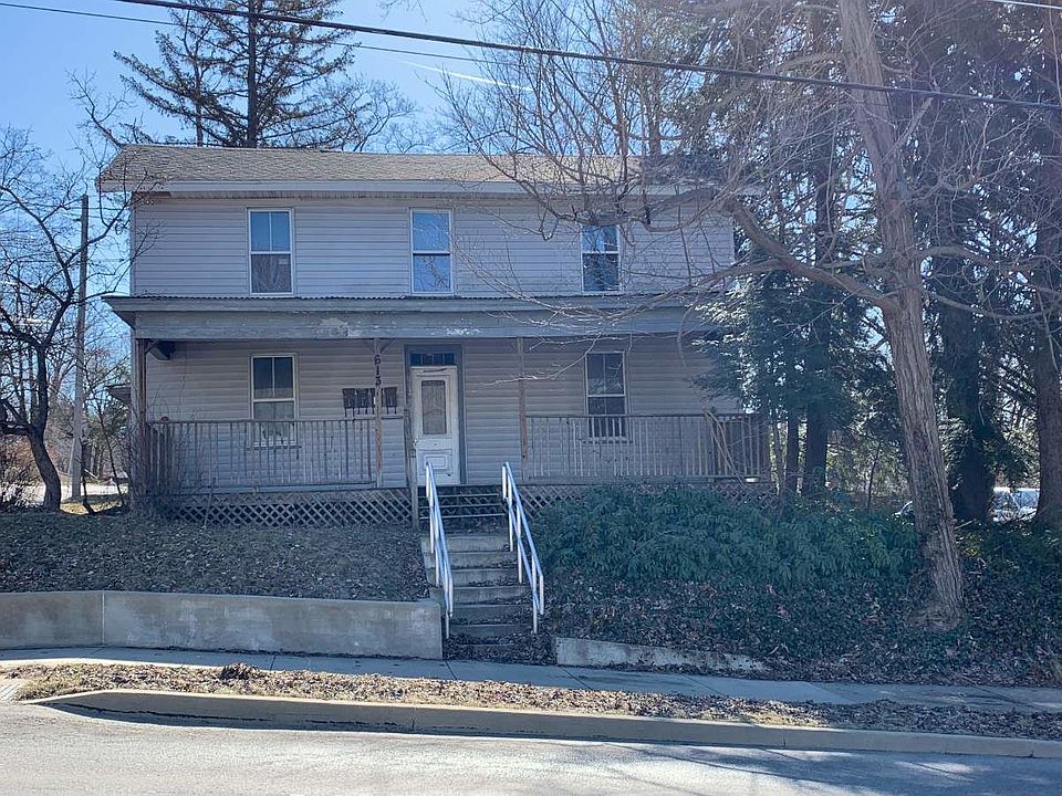1st image of 613 N Main St
