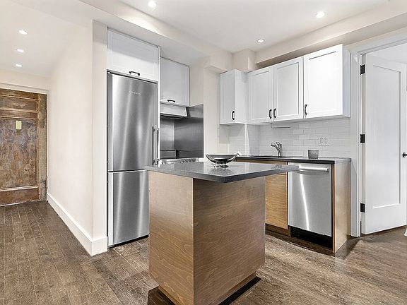 4th image of 25 Tudor City Pl APT 212