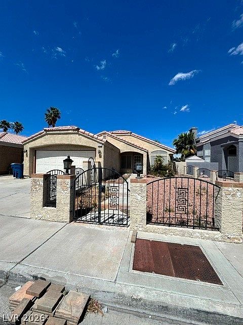 6240 Mandarin Dr, Las Vegas, NV 89108 | Zillow