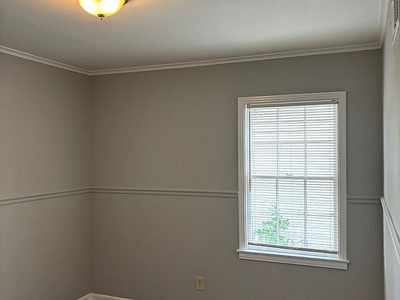 2nd image of 1745 Myrna Ln