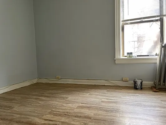 Rented by Alexiou Realty | media 4