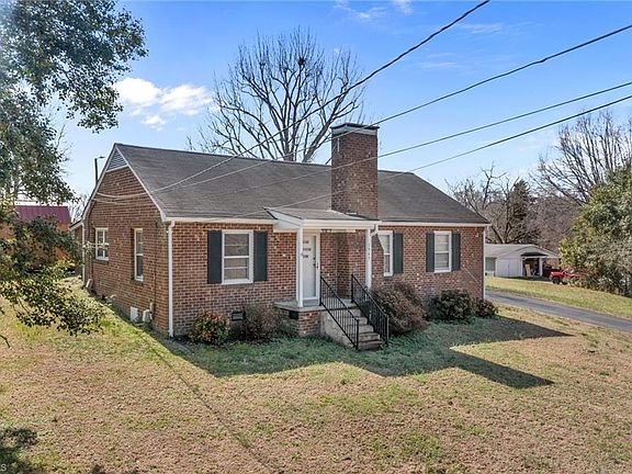 2nd image of 1947 Lower Hopedale Rd