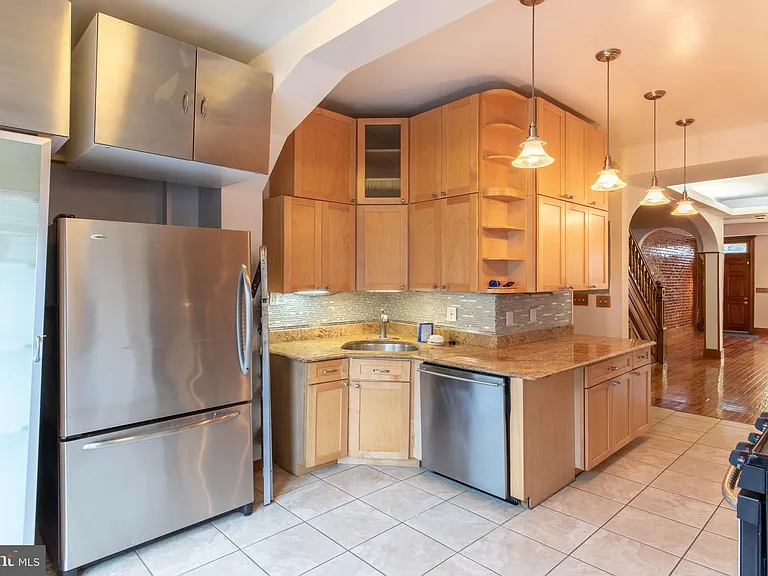 33 Randolph Pl NW — Photo 5