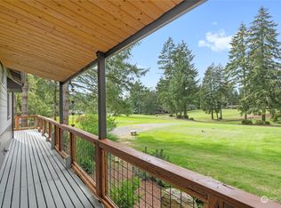 171 E Susan Ln, Union, WA