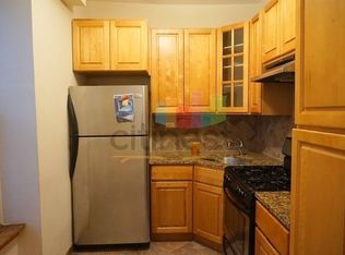 177 16th St #2R, Brooklyn, NY 11215