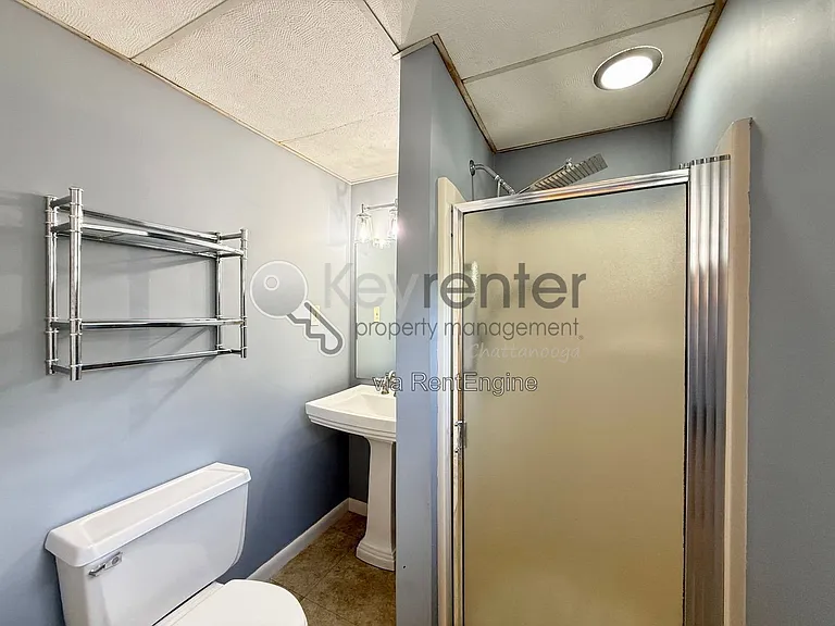 1406 Highland Way — Photo 30
