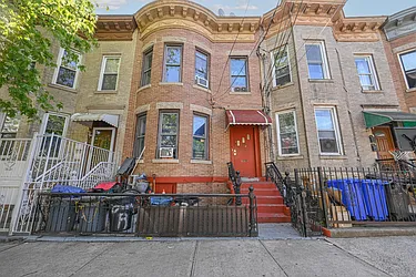 22 Chestnut Street