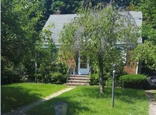 64 Ray St, Elmwood Park, NJ 07407