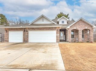 800 Fox Spur, Pea Ridge, AR 72751