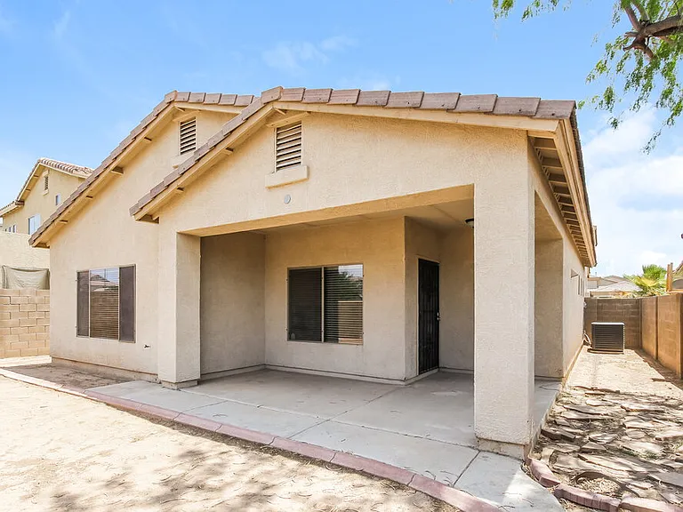 7154 W Globe Ave — Photo 15