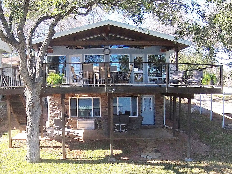 1st image of 806 Sunrise Ln