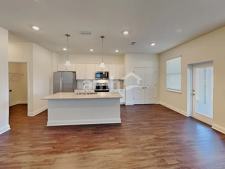 2521 Sunrise Landing Loop — Photo 5
