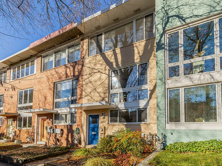 1733 Harvard St NW — Photo 1