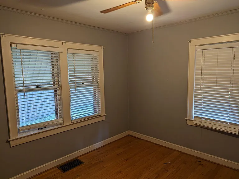 7306 Walnut St — Photo 7