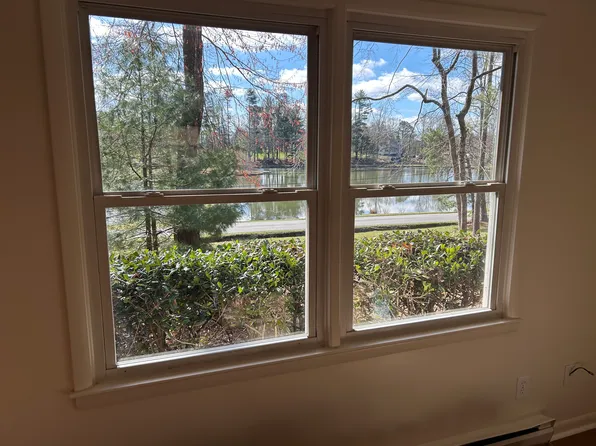 115 Wakefield Dr, Hendersonville, NC 28792