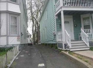 40 Division St, Schenectady, NY 12304