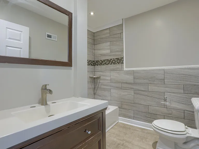 22395 Columbus Ave — Photo 15