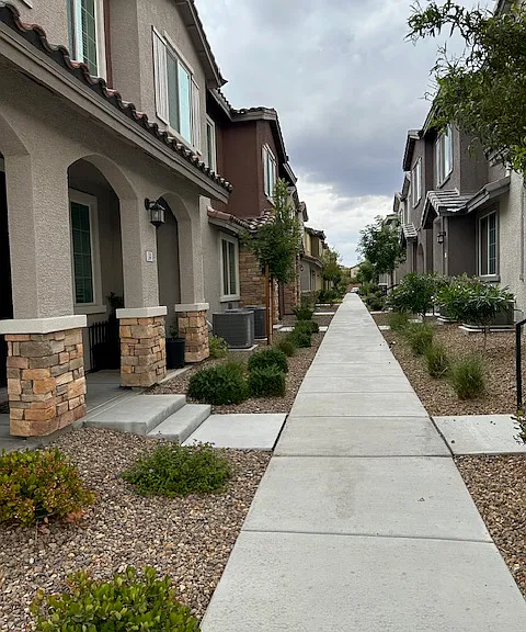 25 Barbara Ln #35 — Photo 3