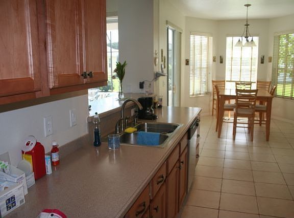 4th image of 20527 Queen Alexandra Dr