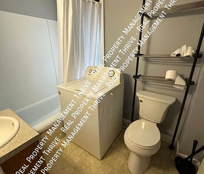 23 Bowers St #1 — Photo 8