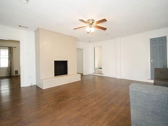 4th image of 4572 Princeton Rd