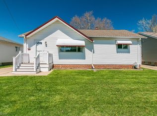 30309 Powell Rd, Willowick, OH 44095