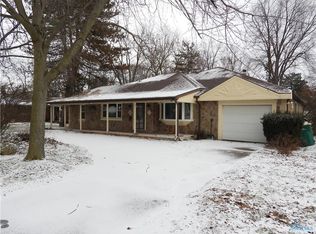 348 Colony Rd, Rossford, OH 43460