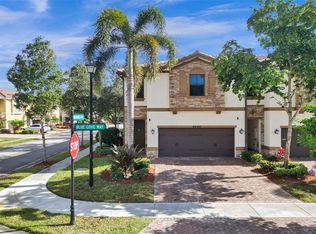 8450 Blue Cove Way #8450, Pompano Beach, FL 33076