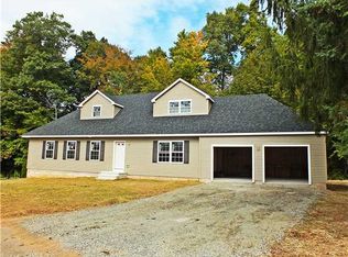 30 Sunny Ln, Meriden, CT 06450