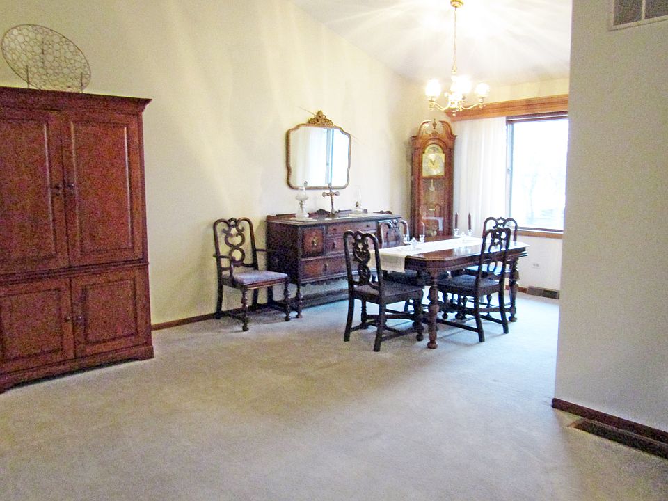 1st image of 3N215 Joan Dr