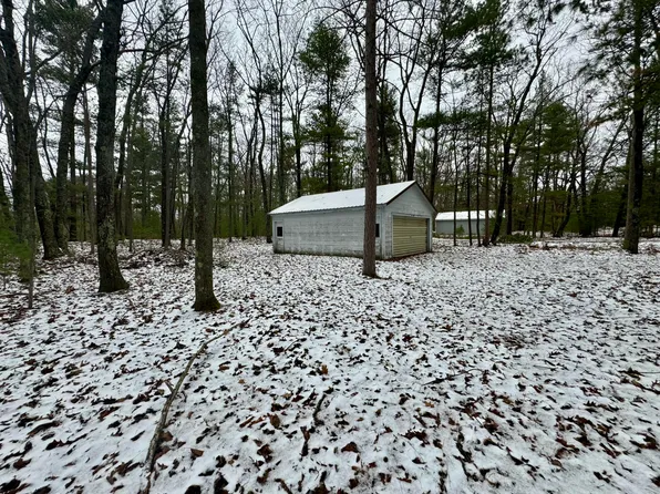 1312 Chippewa Beach Rd, Indian River, MI 49749