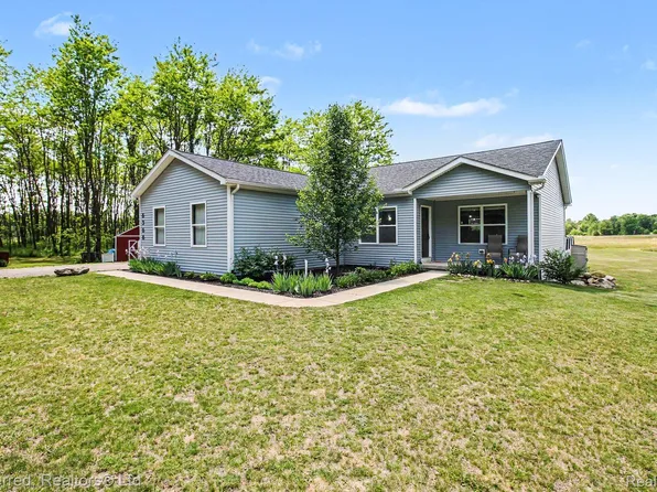 6366 Dutcher Rd, Howell, MI 48843