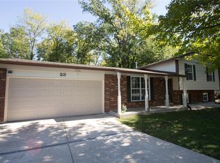 23 Crescent Woods Dr, Saint Peters, MO