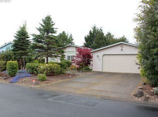 513 Robin Ln, Florence, OR 97439