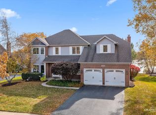 3508 Rollingridge Rd, Naperville, IL 60564