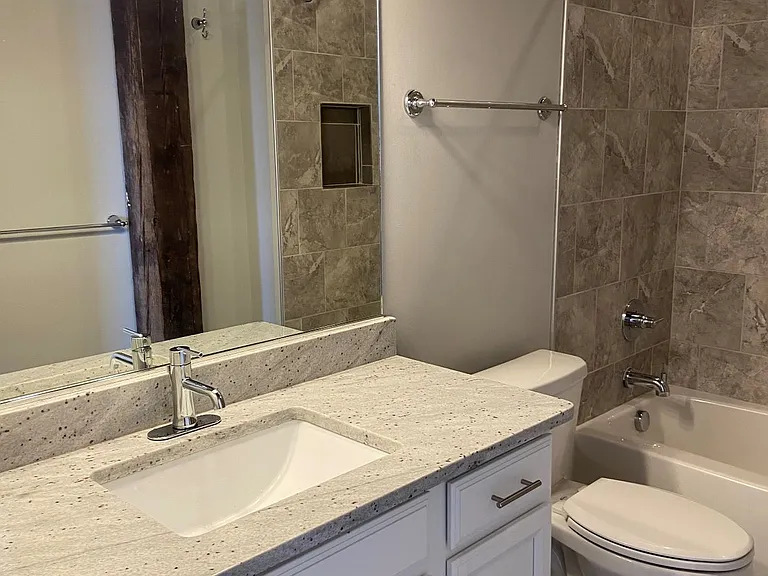 1200 Commerce St #2 — Photo 29