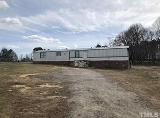 84 S Oakwood Ln, Henderson, NC 27537