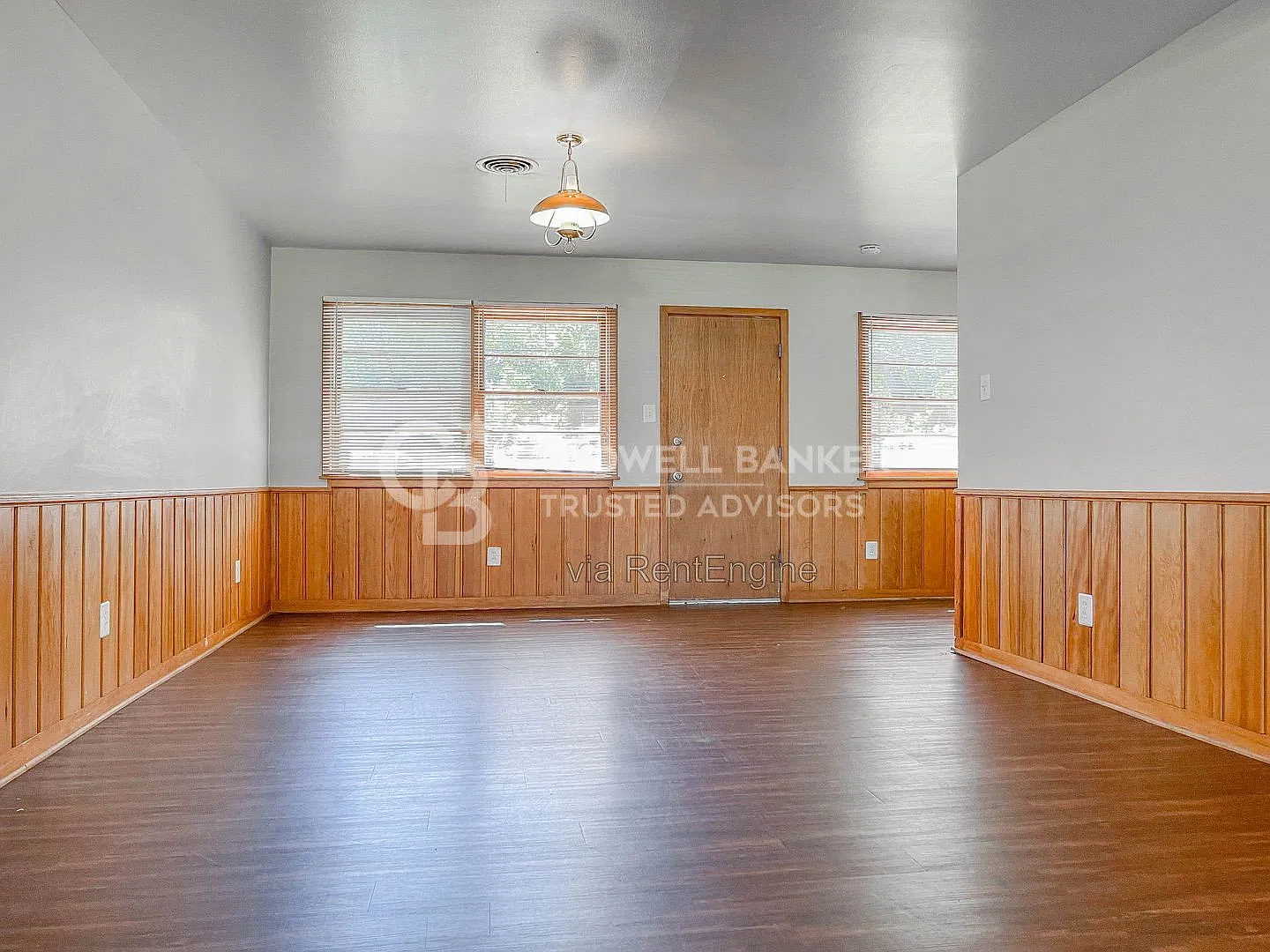 3 bed, 2.0 bath, 1440 sqft, $1,225 — Photo 2
