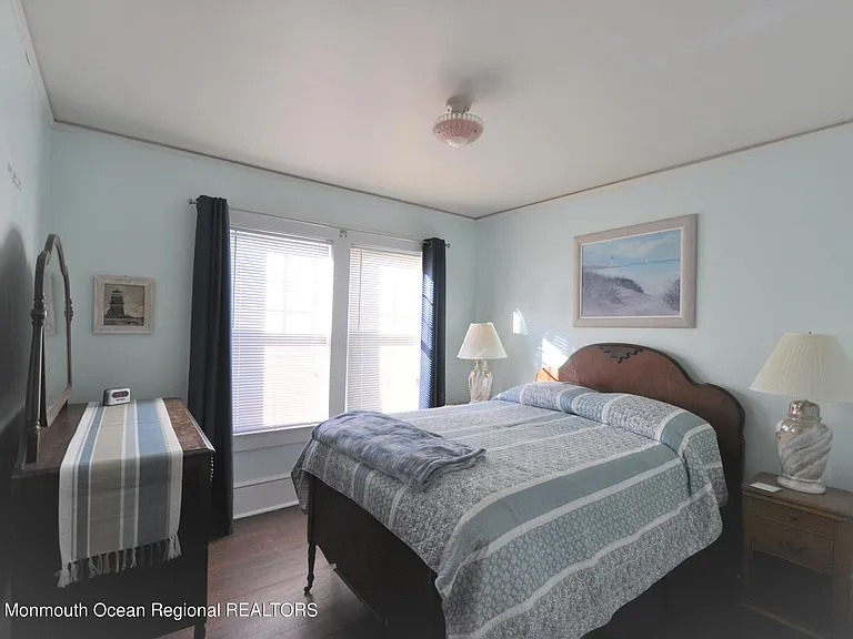 329 Washington Ave — Photo 13