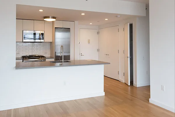 Rented by REAL New York | media 2