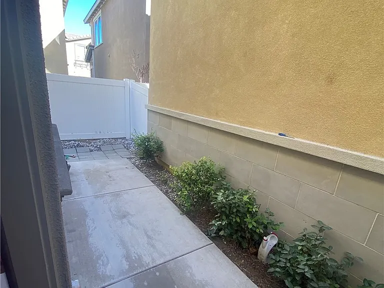 5946 Sendero Ave — Photo 21