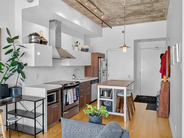 340 McLeod St #935 — Photo 14