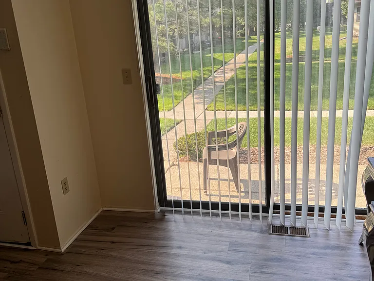 24969 Auburn Ln — Photo 22