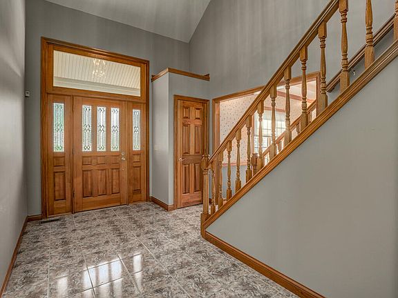 5th image of 3284 Highridge Dr