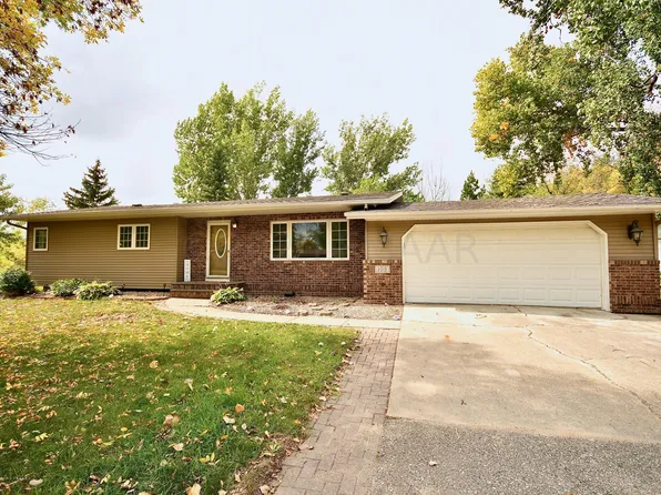 108 Rivershore Dr, Harwood, ND 58042